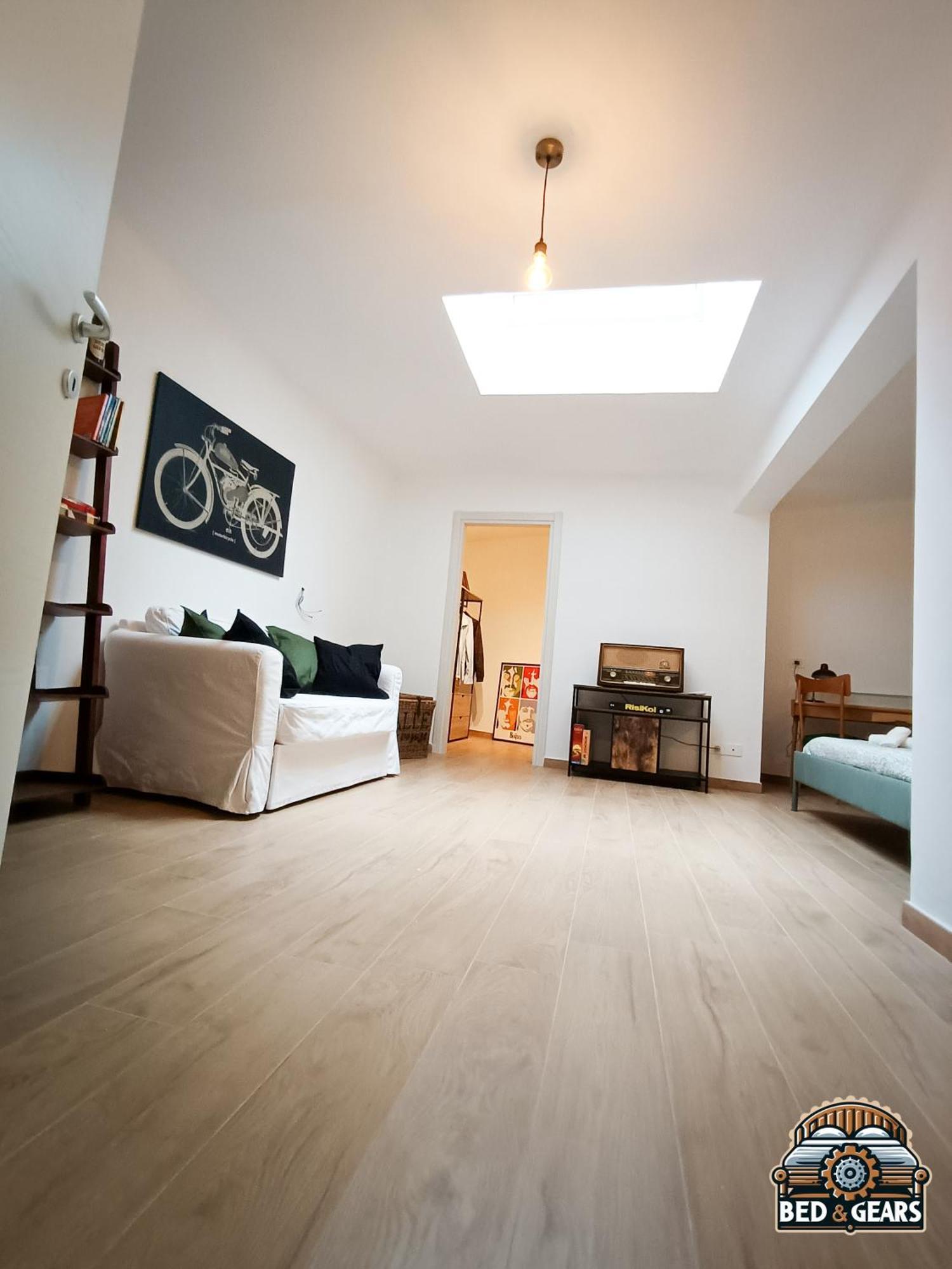 Bed And Gears - Industrial Design Loft Apartment บารี ภายนอก รูปภาพ