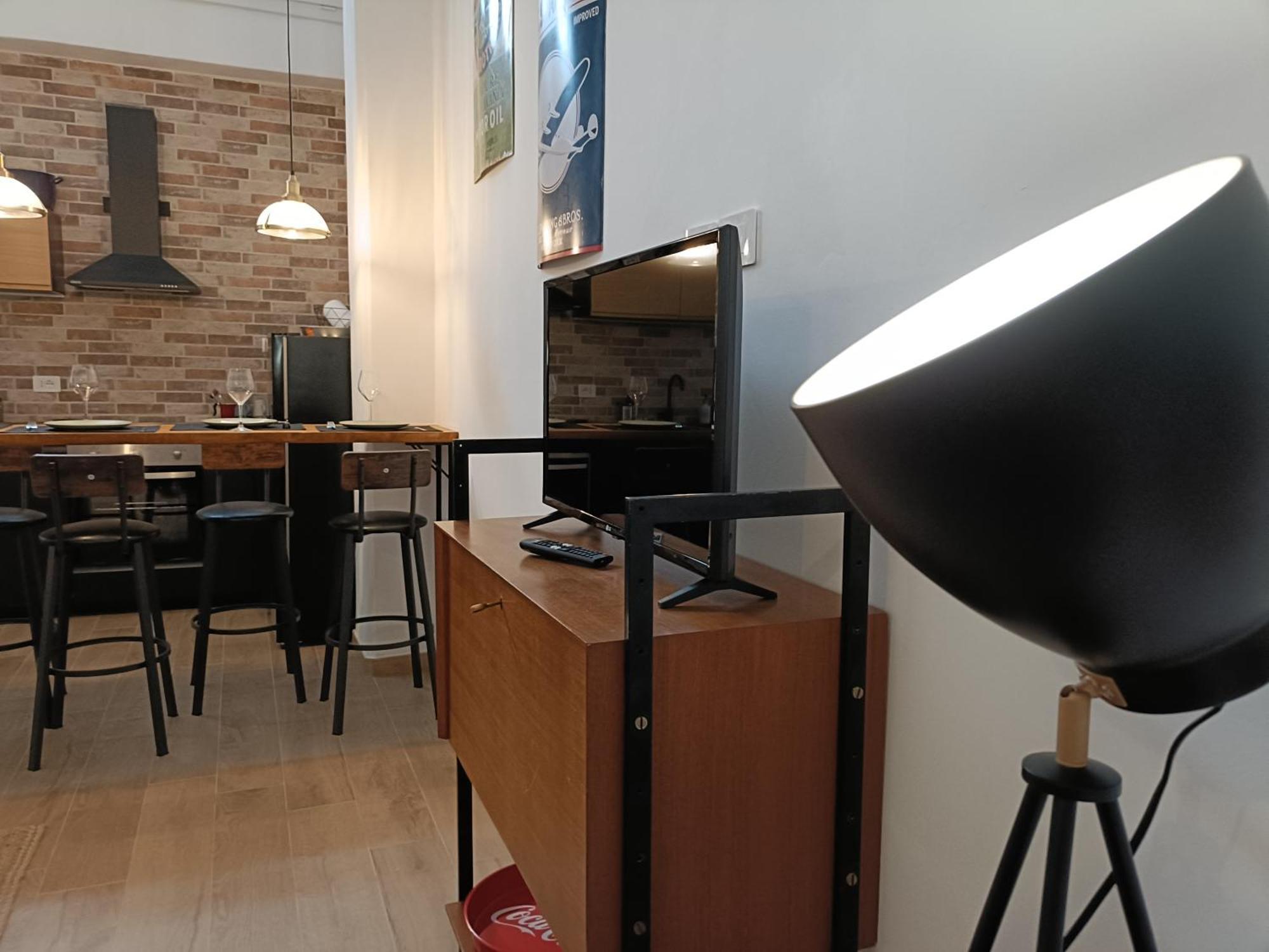 Bed And Gears - Industrial Design Loft Apartment บารี ภายนอก รูปภาพ